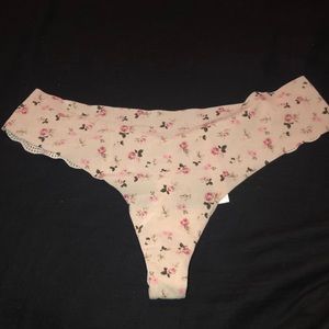 white & pink floral lace victoria’s secret thong🌺